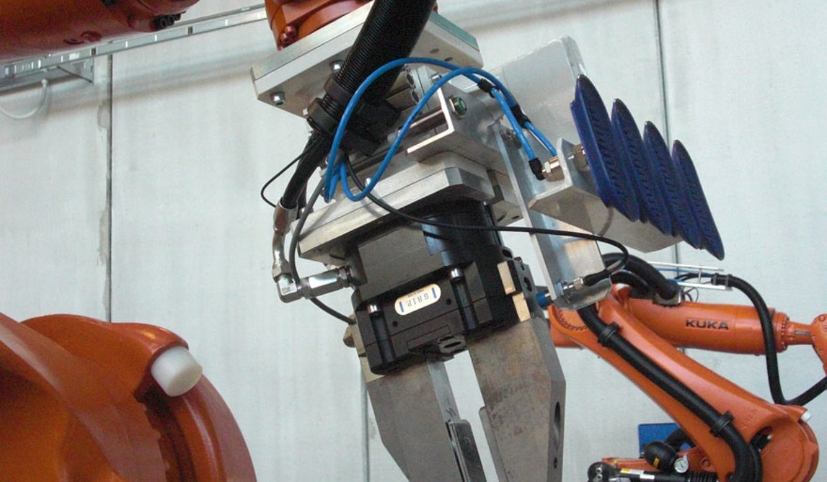 Piegatura robot coordinati