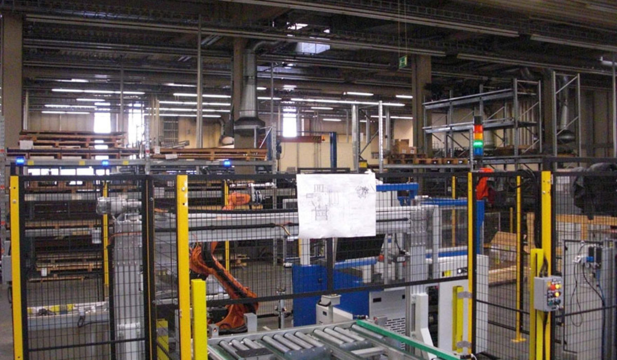 Sistema piegatura componenti elettronici